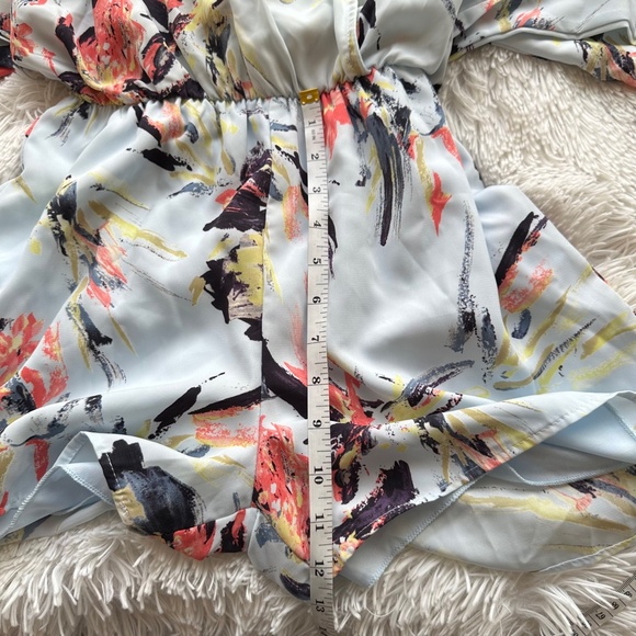 NWT LULU'S Parasio Light Blue Floral Romper With Tie Kimono Size Small S - Picture 8 of 11